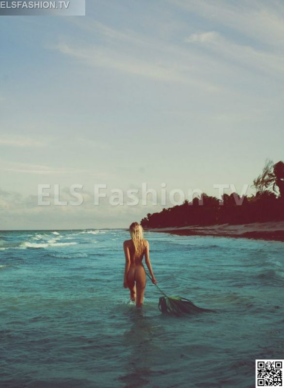GQ Mexico August 2015 - Model Elsa Hosk