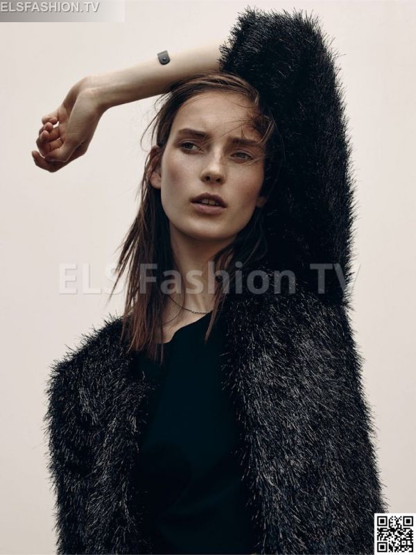 Vogue France August 2015 - Model Julia Bergshoeff